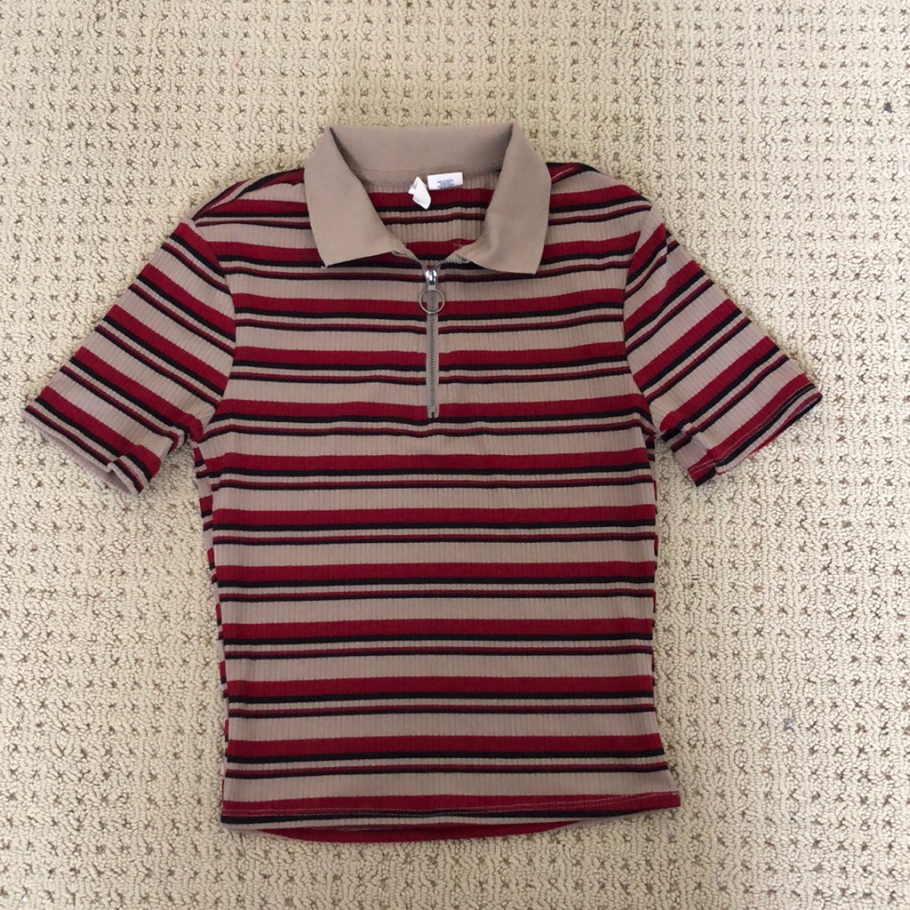 Collared Quarter Zip Top